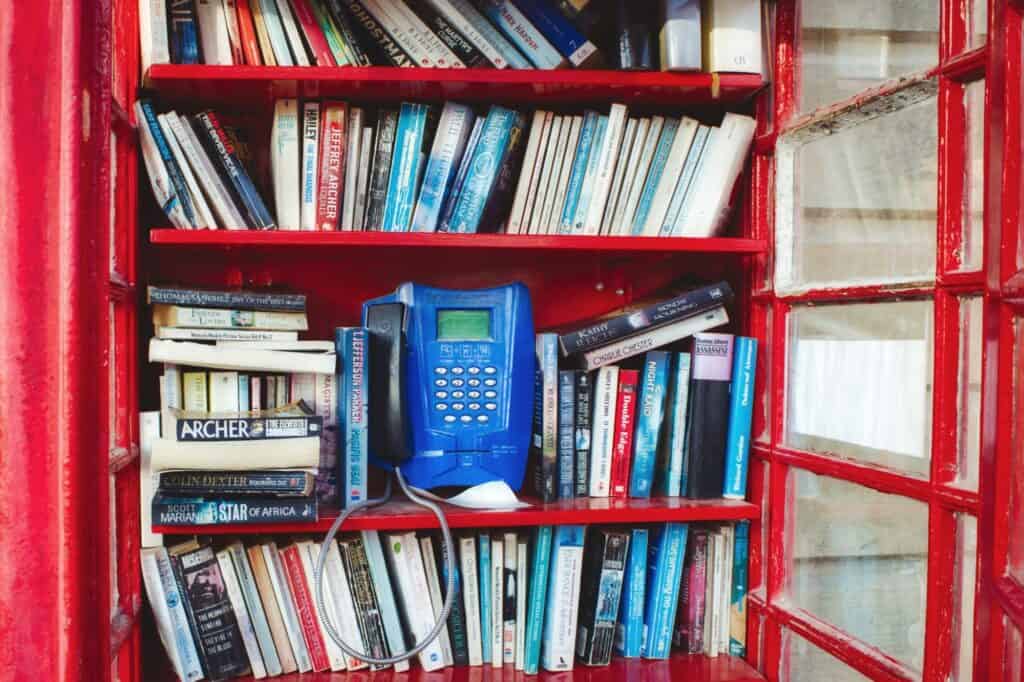 Phone booth-turned library